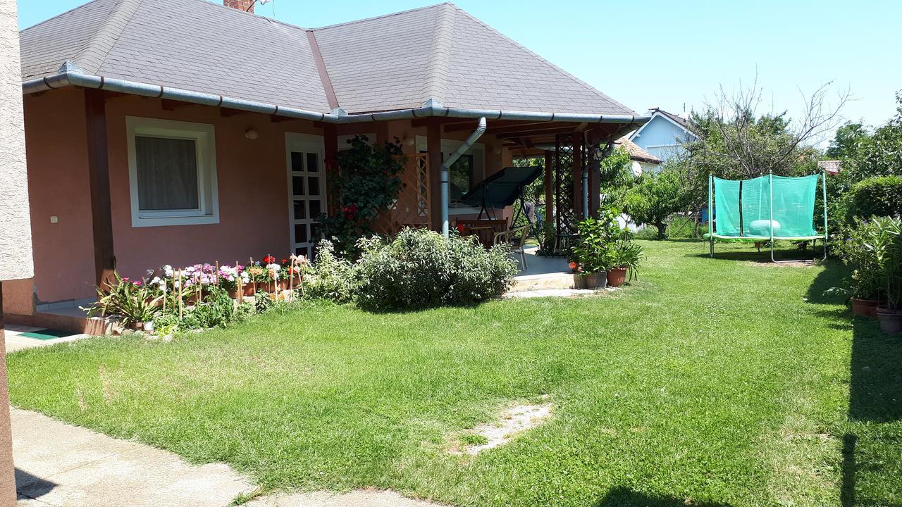 Németh Apartmanház Balatongyörök Exterior foto